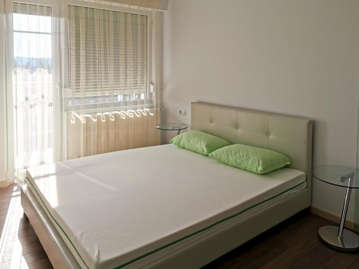 Ultracentral-Luxury Piata Victoriei Apartment Targu Mures Exterior photo